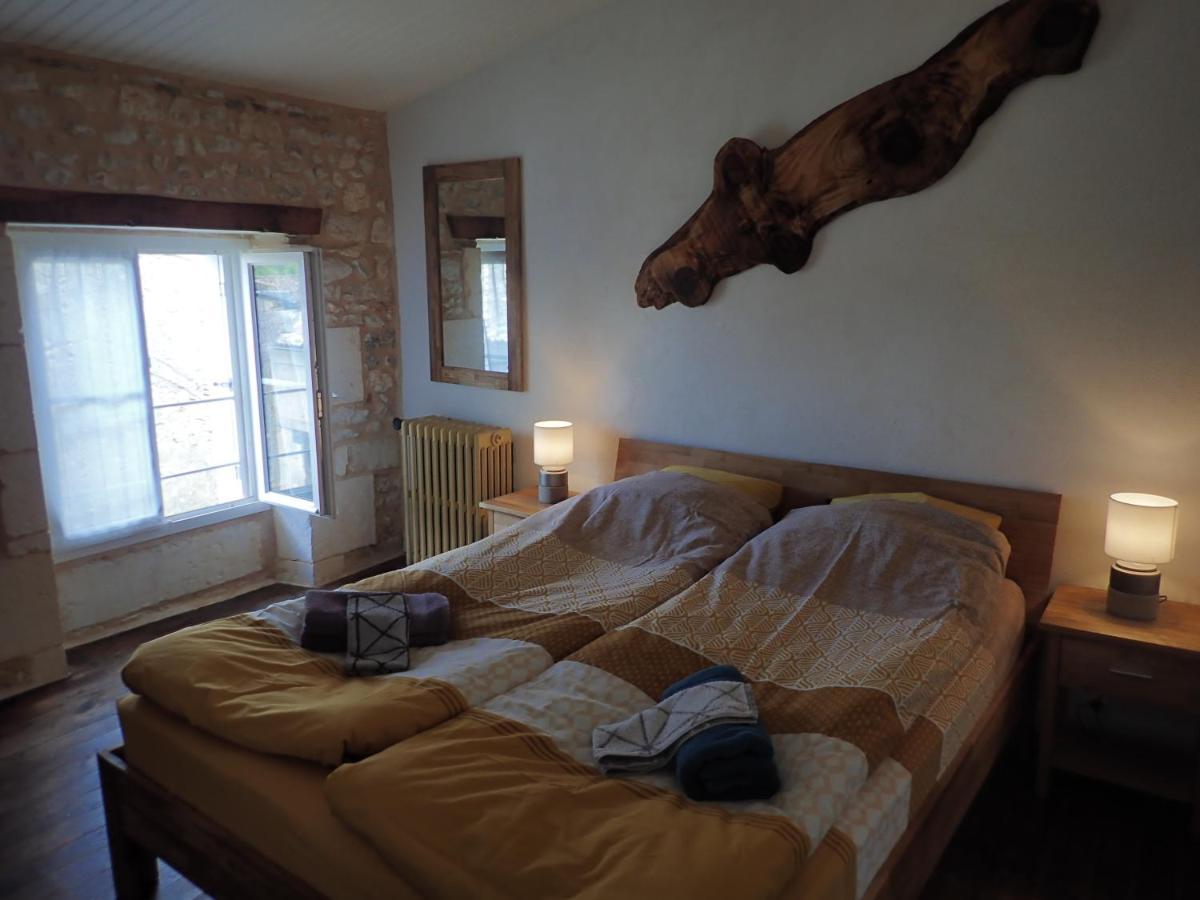 La Miramboise, Chambres Et Table D Hotes Mirambeau  Esterno foto